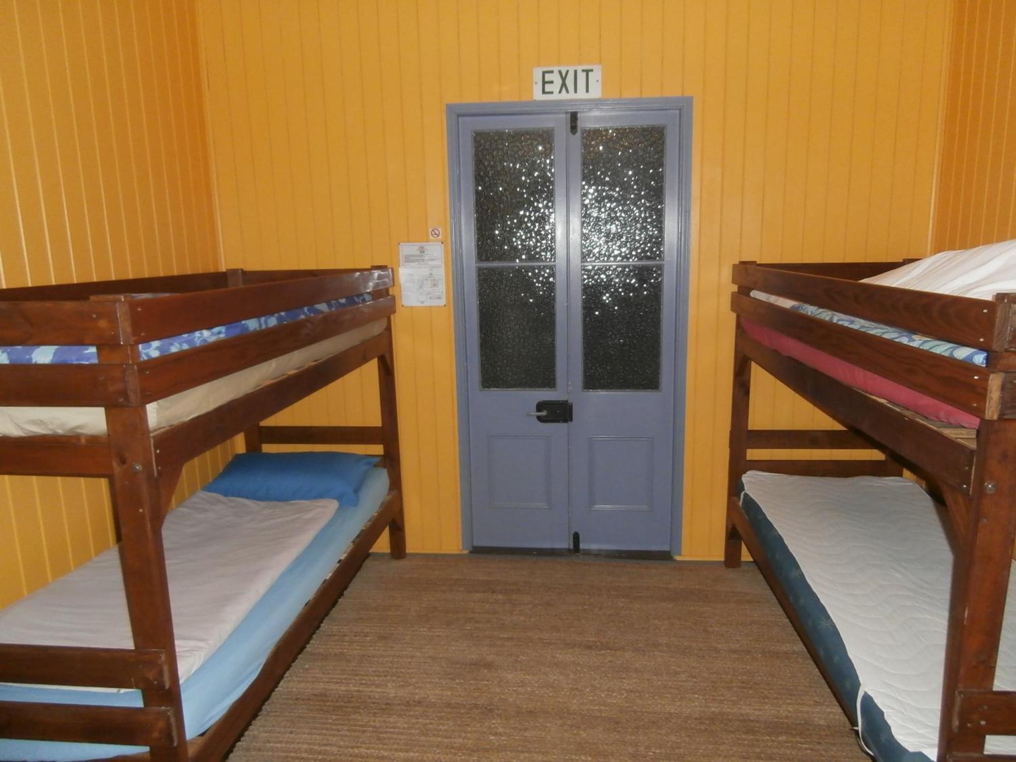 Mango Tourist Hostel Hervey Bay Bilik gambar