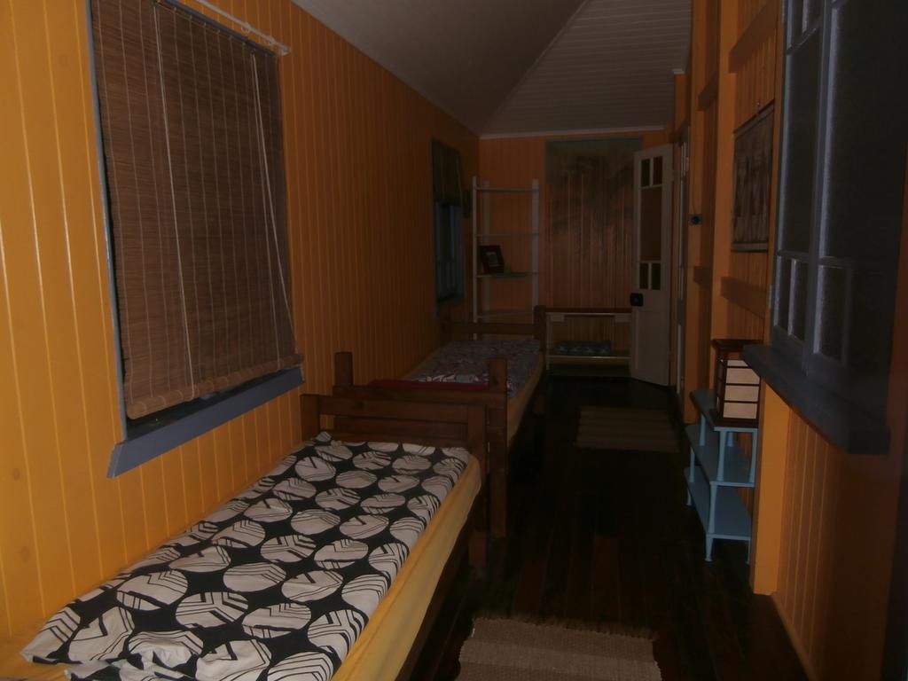 Mango Tourist Hostel Hervey Bay Bilik gambar